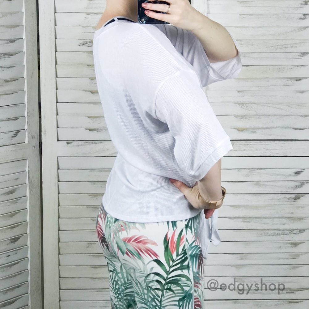 Tie Front Ribbed V-Neck Tee - Picture 4 of 6